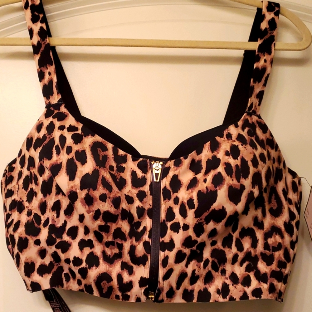 Victoria Secret Front-Close Sports Bra